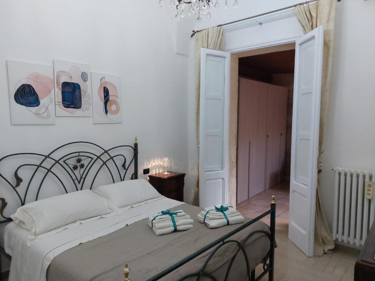 Suite Del Conservatorio Nel Centro Storico Lecce Exterior foto