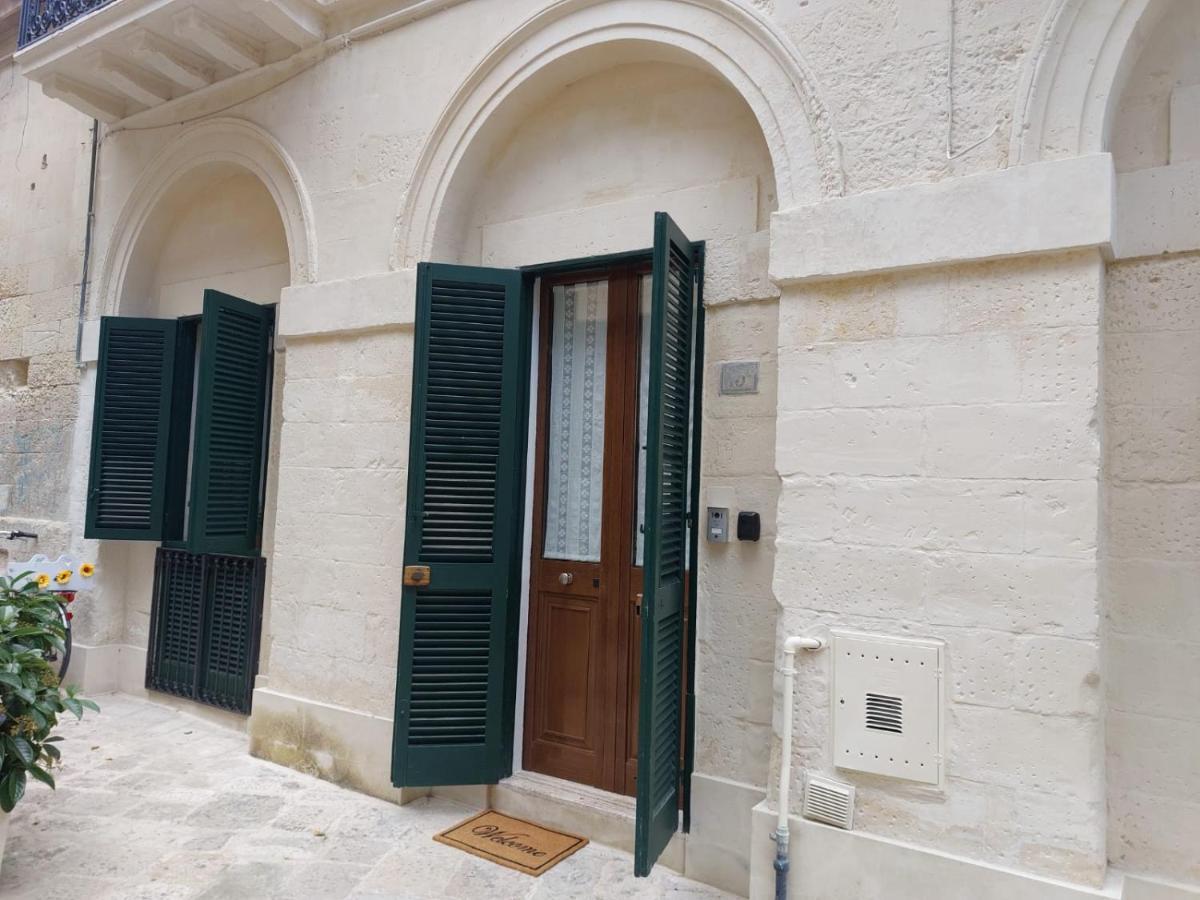 Suite Del Conservatorio Nel Centro Storico Lecce Exterior foto